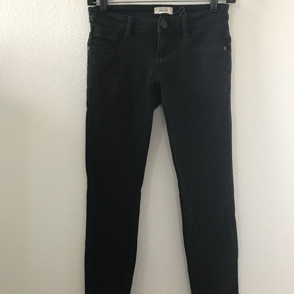 Black jeggings